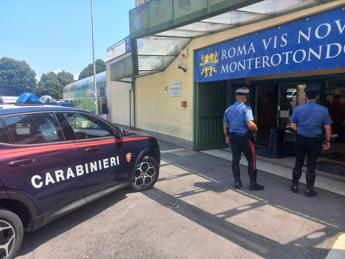 Roma, bimbo morto in piscina a Monterotondo: tre indagati