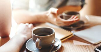 Salute, cardiologi Usa: “Con massimo 5 tazze al giorno di caffè caffeinato sicurezza e possibili benefici”﻿