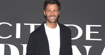 Temptation Island, ancora critiche per Bisciglia: “Non deve intervenire”