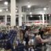 Terremoto Giappone, il negozio trema per la scossa