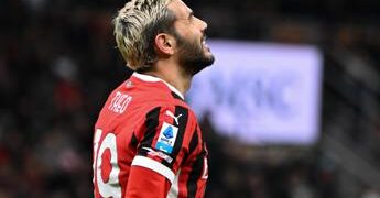 Theo Hernandez, ritorno in Italia? Si propone a Napoli e Juventus
