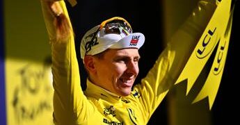 Tour de France, oggi tappa 16: orari, percorso e dove vederla in tv (in chiaro)