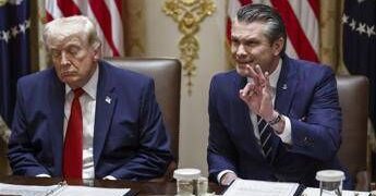 Usa senza armi e munizioni, Trump se la prende con Hegseth: lo scontro e la smentita