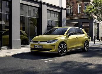 Volkswagen ID. Polo amplia la gamma con la batteria da 37 kWh