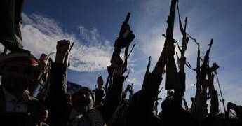 Yemen, Houthi attaccano forze governative: 45 morti