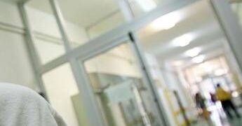Aggressione a Fossacesia, avviato accertamento morte cerebrale per 50enne che aveva difeso il figlio durante una lite