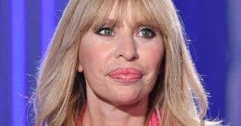 Alessandra Mussolini nuova opinionista di ‘Uomini e Donne’: l’annuncio di Maria De Filippi