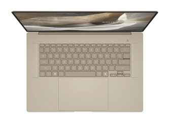Asus Zenbook A16: il notebook Arm che punta a leggerezza e autonomia