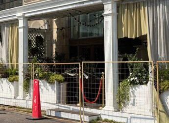 Attentato a Mosca, 5 morti e 19 feriti. L’ambasciata russa in Italia: “Salvo lo chef napoletano e la sua brigata”