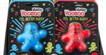 Bambolina voodoo con amianto, scatta la segnalazione del ministero della Salute: “Pericolosa in caso di rottura”