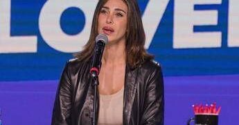 Belen Rodriguez attacca dopo vacanza in Sardegna: “Un bel vaffa…”