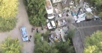 Blitz nei campi nomadi a Milano, Torino, Verona e Padova: 6 arresti e 1.686 identificati