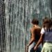 Caldo record, continua l’onda rossa: 19 città in massima allerta, verso Ferragosto di fuoco
