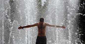 Caldo record, solo due bollini rossi a Ferragosto: poi temporali e temperature in calo