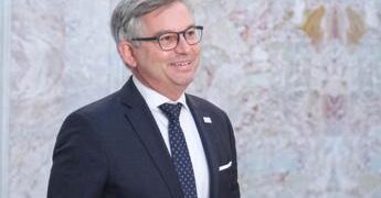 Ceuta, Ue: “Crisi risolta, legittimi hub rimpatri in Paesi terzi”