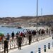 Ceuta, ancora 2500 migranti in città. Marocco: “Avevamo avvertito Spagna”. Madrid: “Falso”