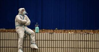 Covid, picco di casi in Cina: a luglio è tornato al primo posto tra le infezioni respiratorie
