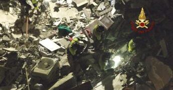 Crollo palazzina a Messina, recuperata seconda vittima: si cercano ancora 4 dispersi