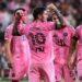 De Paul, gol e ‘abbraccio’ a Messi per la morte del papà: il tributo da brividi in Mls
