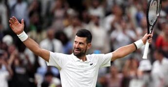 Djokovic entra in campo, l’annuncio agli Us Open: “È il Goat”