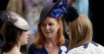 Dove è finita Sarah Ferguson? Secondo un esperto reale ha trascorso l’estate nella dimora del suo ex fidanzato in Svizzera