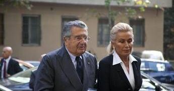 È morta Silvia Monti, l’ex attrice moglie di Carlo De Benedetti: aveva 80 anni