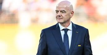 Elezioni Fifa, Figc ritira sostegno a Infantino: “Al lavoro per un calcio fondato sul merito”
