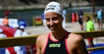 Europei nuoto, Taddeucci vince il bronzo nella 3 km knockout: è la sua terza medaglia a Parigi