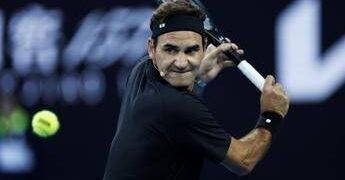 Federer, vacanza italiana sulla terra rossa: il match a Taormina con Arnault