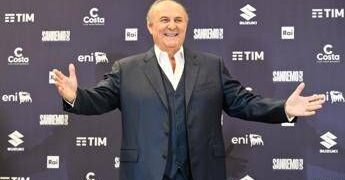 Gerry Scotti, a 70 anni la ruota gira ancora: il re dei quiz vive una nuova stagione d’oro