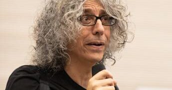 Giovanni Allevi, lo sfogo sulla malattia: “Il caldo estivo aumenta il mio dolore”
