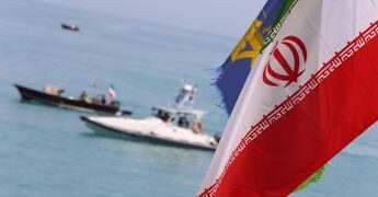 Iran, Teheran punta tutto su controllo Stretto Hormuz: ma è una scommessa rischiosa