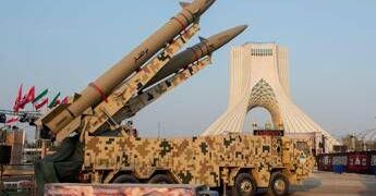 Iran, ecco l’arsenale di Teheran che può minacciare l’Europa: gittata e capacità dei missili