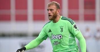Juve-Inter, tifosi bianconeri contro Di Gregorio: “È un disastro, serve un nuovo portiere”