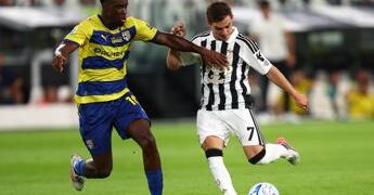 Juve-Parma, fallo in area su Keita e mancato rigore ai gialloblù? Cos’è successo