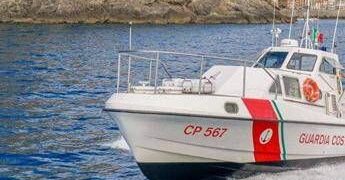 Lampedusa, sub falciato da gommone: muore 29enne