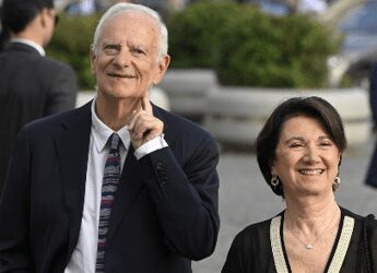 Luigi Cavallari, oggi l’ultimo saluto a Roma. Ministra Roccella: “Per sempre mano nella mano”