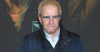 Malore per Christopher Lambert, l’attore stava firmando autografi quando è collassato: portato in ospedale