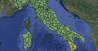 Maltempo, allerta meteo gialla per temporali sulla Calabria venerdì 14 agosto: ore contate per il caldo africano