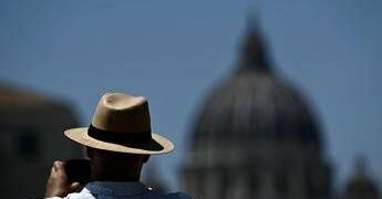 Meteo, domenica temporali su Alpi e Appennini. A Ferragosto caldo fino a 39°C