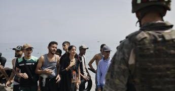 Migranti, convocata per martedì riunione dei ministri dell’Interno Ue su Ceuta