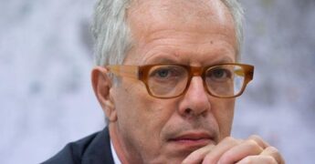 Mps, Messori: “Scalata a ostacoli per Lovaglio, Credit Agricole non ha motivi per dire sì”
