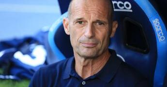 Napoli, tifosi furiosi con Allegri: “Troppo presto per dimettersi?”