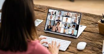 Pausa estiva o vantaggio competitivo? Le 5 competenze da allenare prima del rientro
