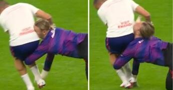 Psg, brividi per Safonov: il portiere si ‘schianta’ nel riscaldamento
