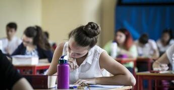 Rientro a scuola, 5 buoni propositi per sopravvivere al ritorno in classe a settembre
