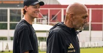 Sinner fa visita alla Juve, l’incontro con Spalletti