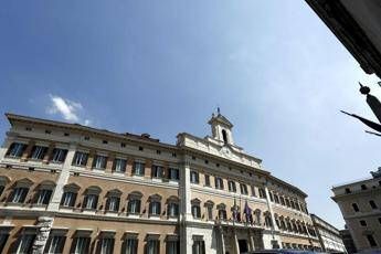 “Smarrita dentiera in Transatlantico”, ma era solo un bite dentale perso da un onorevole sbadato