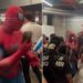 Spider-Man, fuga dal cinema per flatulenza killer: scappa anche l’Uomo Ragno