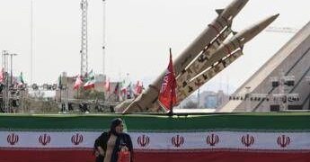  Stretto di Hormuz, Iran non arretra. Trump: “Sono negoziatori subdoli e disonesti”